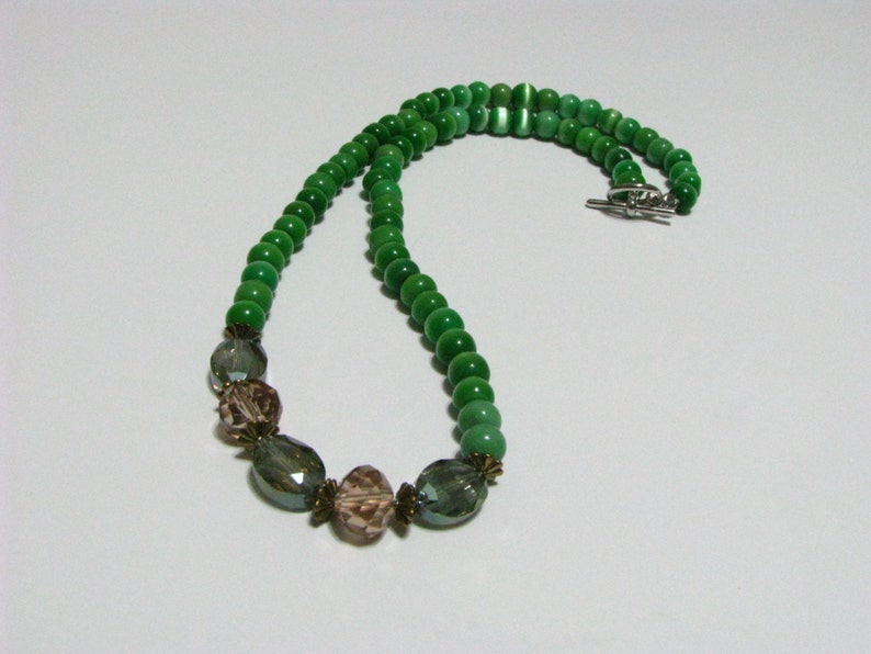 Emerald green and crystal bead necklace image 2