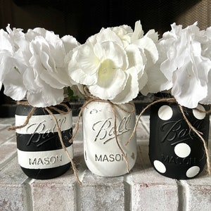 Black and White Mason Jar Set, Mason Jar Decor, Black & White Decor, Wedding Decor, Centerpieces, Bathroom Wall Decor, Kitchen Decor