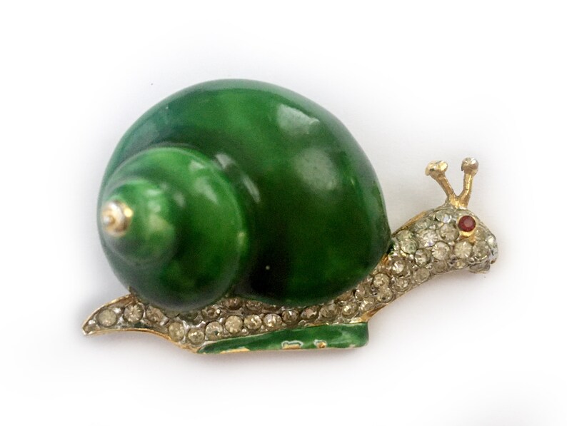 Early K.J.L 1960s Kenneth Jay Lane Enameled /& Rhinestone-Encrusted Green Snail Brooch