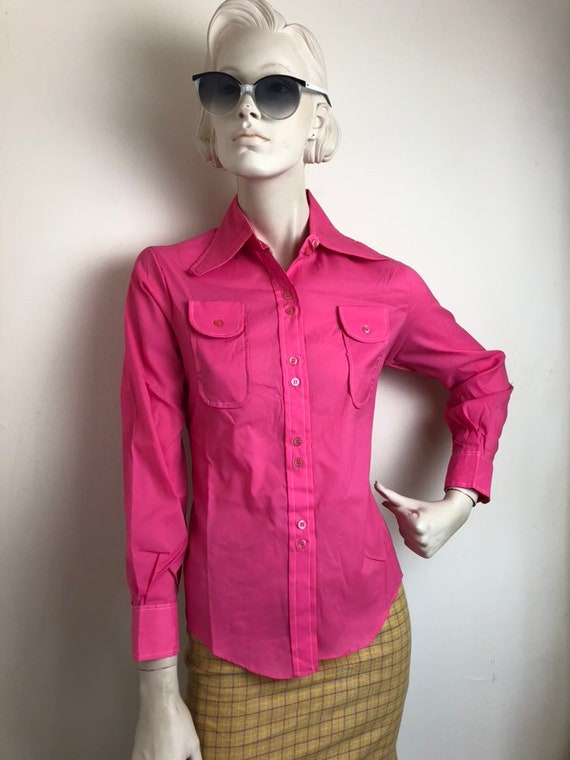 Vtg Bubblegum pink top// Beagle collar 60s 70s ho… - image 4