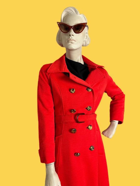 Vintage 1970s Red Trench Coat// Mod Double breast… - image 3