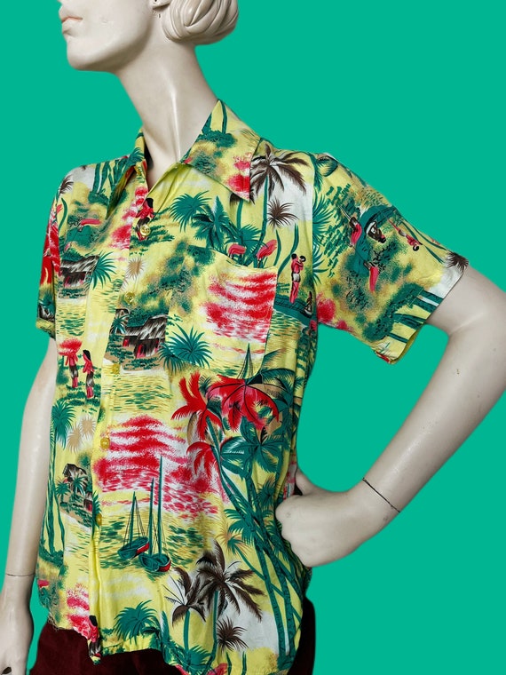 Vintage 1970s Rayon Tiki Hawaiian top // vintage … - image 4