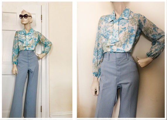 1970s Blue Gingham flairs// 1970s poly pants // ea