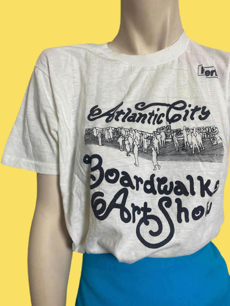 Vintage 80s Atlantic City T-Shirt Paper thin 1980s Atlantic City boardwalk Art-Show Shirt 80s AC illustration tee size M