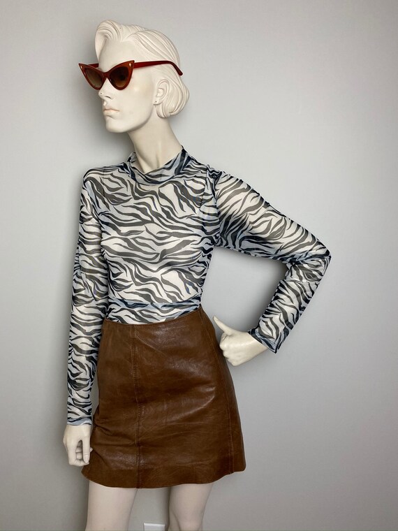 Designer 70s VtG Leather skirt suit // Saks Fifth… - image 5
