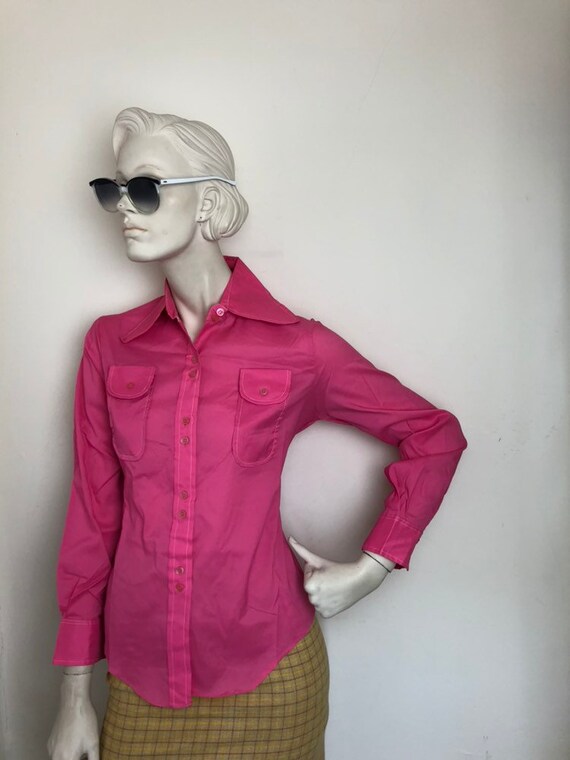 Vtg Bubblegum pink top// Beagle collar 60s 70s ho… - image 5