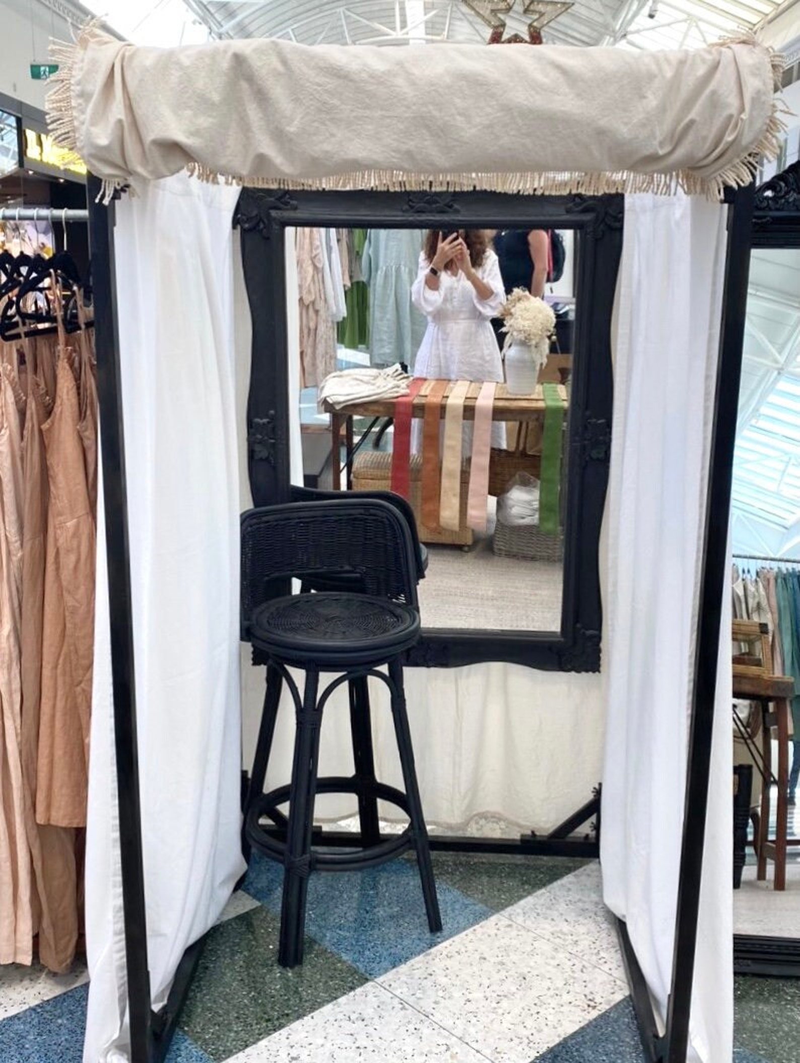 Portable Change Room, Collapsible Fitting Room, Timber Changing Room ...