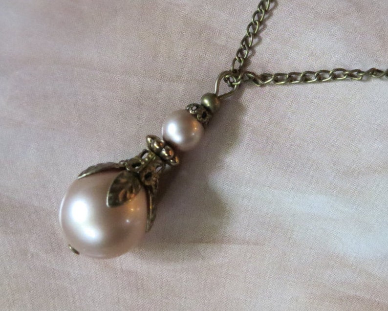 Pearl Pendant Necklace Vintage Pendant Blush Pearl Necklace Vintage Jewellery Antique Jewelry Bronze Pendant Gift for her machericomau