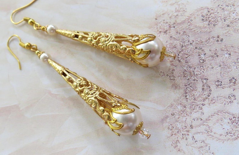 Pearl Drop Earrings and Bracelet Set Antique Gift for Her Ivory Pearl Bracelet and Earrings Ivory Pearl Earrings Gold Jewellery Set