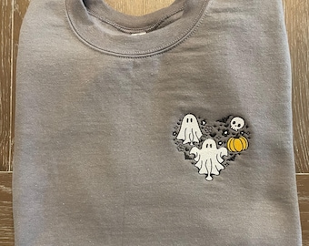 Embroidered Halloween Sweatshirt: Spooky Ghosts & Pumpkins