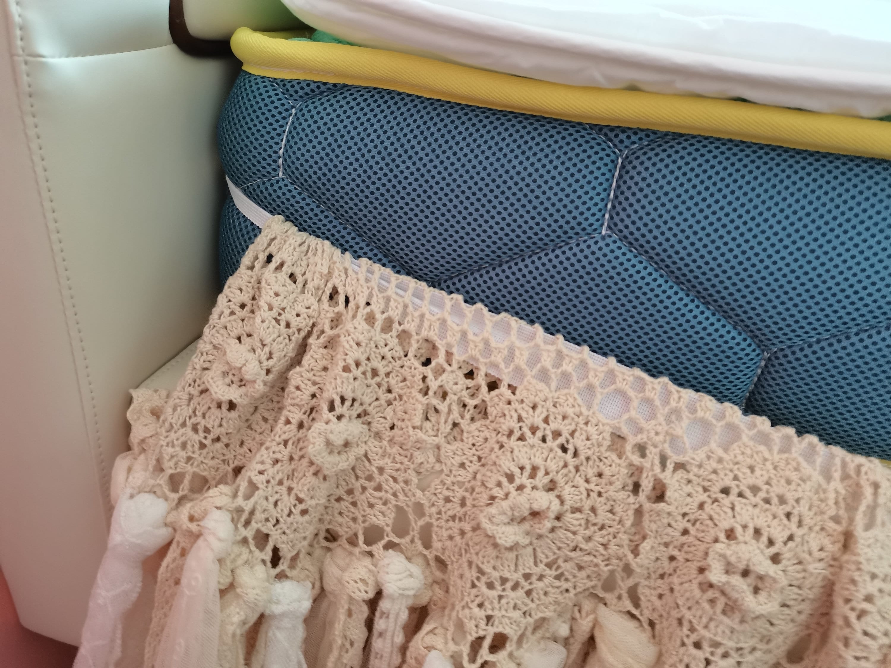 Jupe De Lit Vintage Ivoire En Coton - Dentelle Crochet - 132x183cm (52"x72") - Drop 35cm (14")