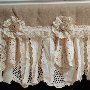 Rustic Kitchen Valance Burlap Beige Ivory Lace Decor Kitchen Curtain Shabby Lace Burlap Curtain Rustic window treatments Wedding Decor