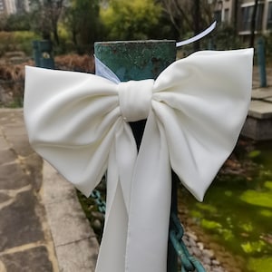 1pc Wedding Bow, Pew bow, Home Bow, Formeel Bruiloft Decor, ongeveer 9 inch breed, 26 inch lang afbeelding 3