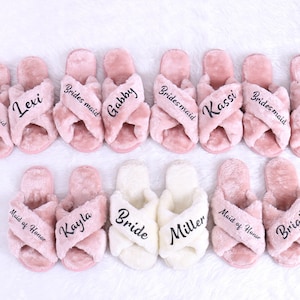 Personalized Bridesmaid Slipper Bachelorette Hen Party Gift Wedding Holiday Gifts Glitter Names Wedding Valentine Spa Sleepover Girls Night