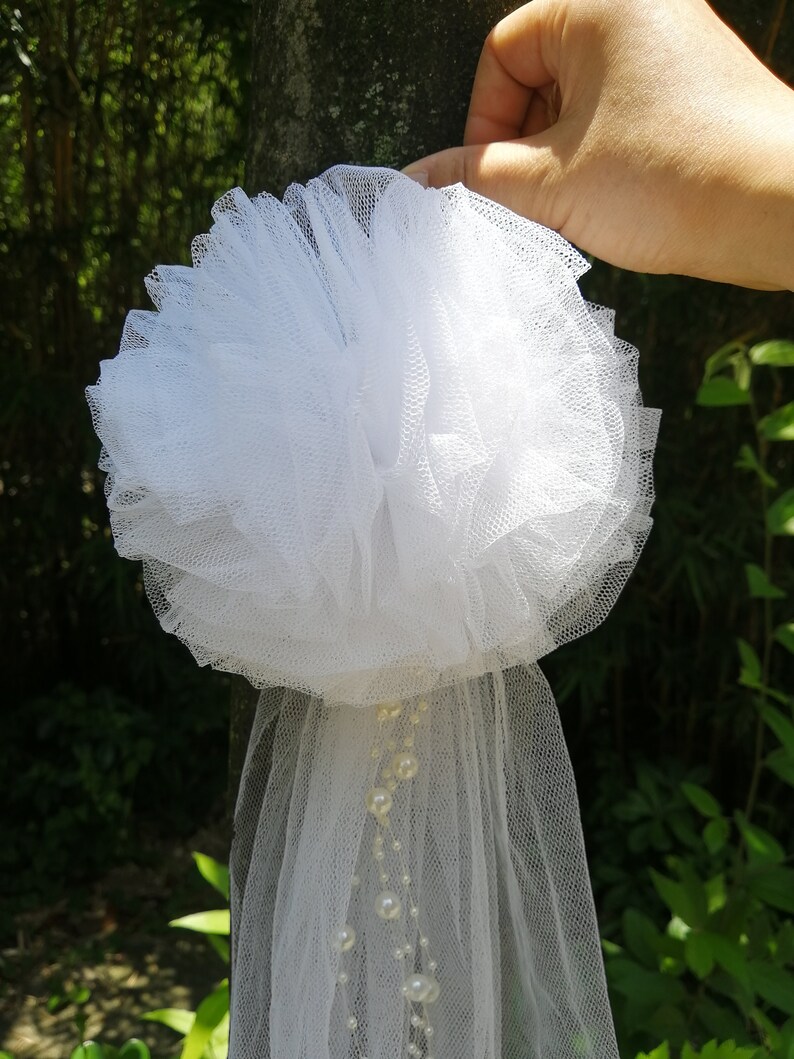 tulle bow on chair