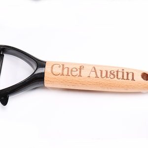 Personalised Vegetable Potato Peeler, Kitchen Tools, Mothers Day Gift,  Kitchen Utensils Gift, Wooden Utensils, Wooden Gift 