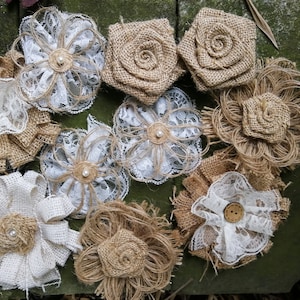 10 piezas de flores de arpillera de boda rústicas de encaje, flores para pastel de boda, flores de encaje, decoración de boda