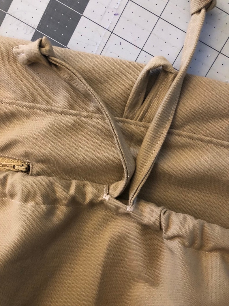 Produce apron Gathering apron Deep Pocket Zipper 100/% Natural Linen Harvesting Apron Gardener Harvest apron Basket apron