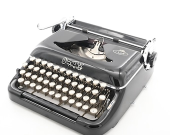 Rare Continental Najar Arabic Typewriter آلة كاتبة عربية serviced by Mr and Mrs Vintage typewriters