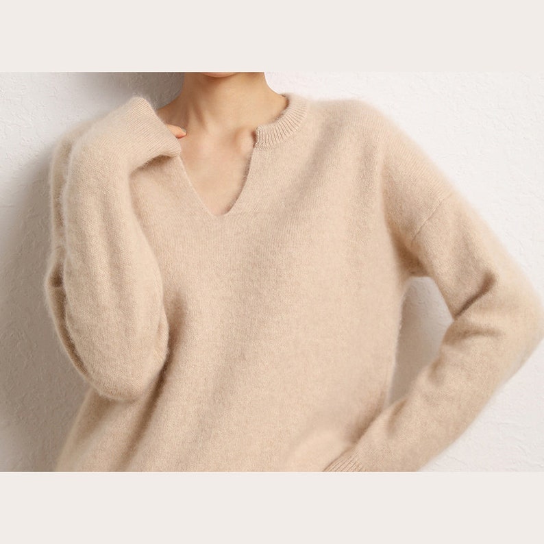 Women's pullover crafted from 100% pure cashmere image 2