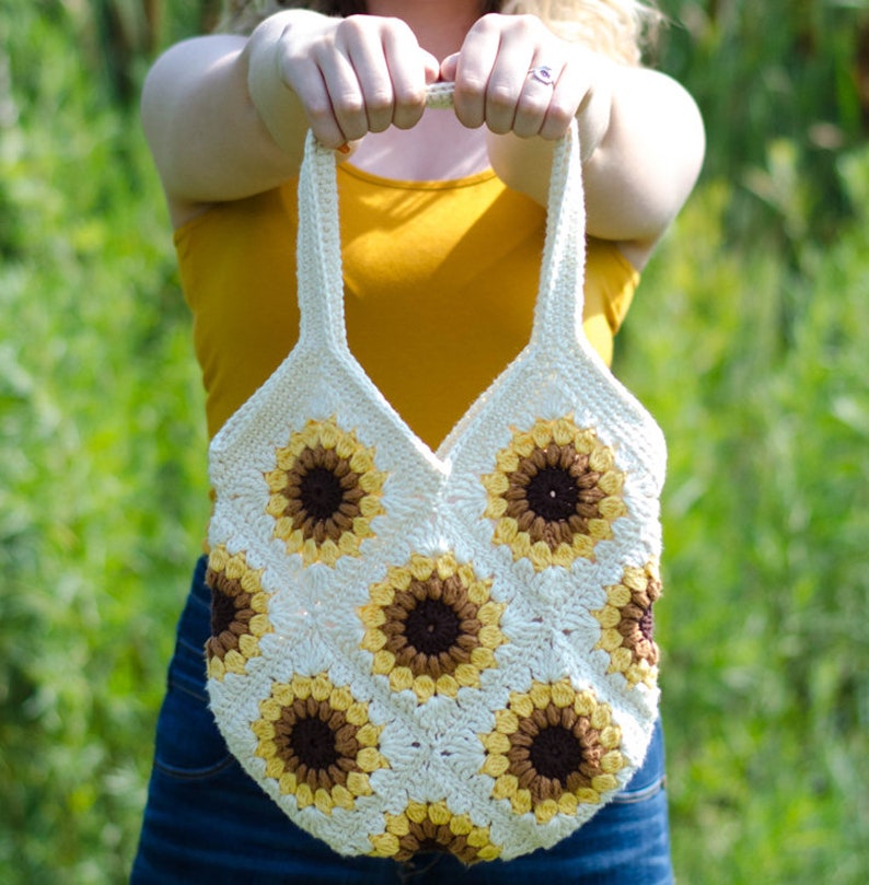 Crochet Bag Pattern, Granny Square Crochet Pattern, Crochet Sunflower purse pattern, Instant Download PDF image 2