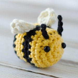 Bee Amigurumi Pattern - Crochet Pattern, Bumble Bee Amigurumi, Crocheted Honey Bee Pattern, Bee Toy Tutorial, Instant Download Pattern PDF