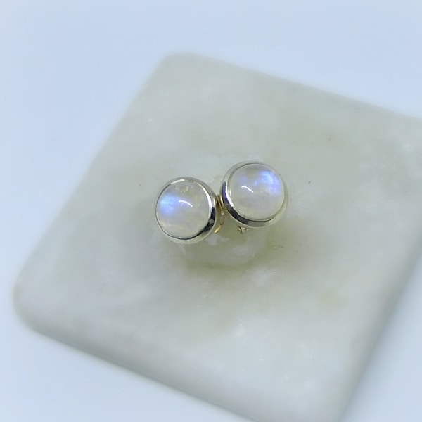 Pendientes de piedra lunar arcoíris, pendientes de botón de piedra lunar, pendientes de plata de ley con piedra lunar arcoíris, piedra natal de junio, atractivo de las gemas, GSA