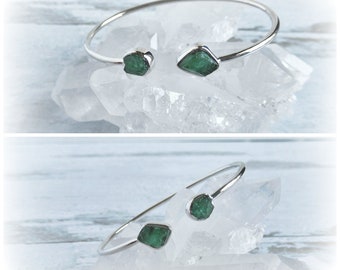 Emerald Bracelet, Rough Stone Bracelet, Sterling Silver Emerald Bangle, May Birthstone, Raw Green Emerald Bangle, Gemstone Appeal, GSA