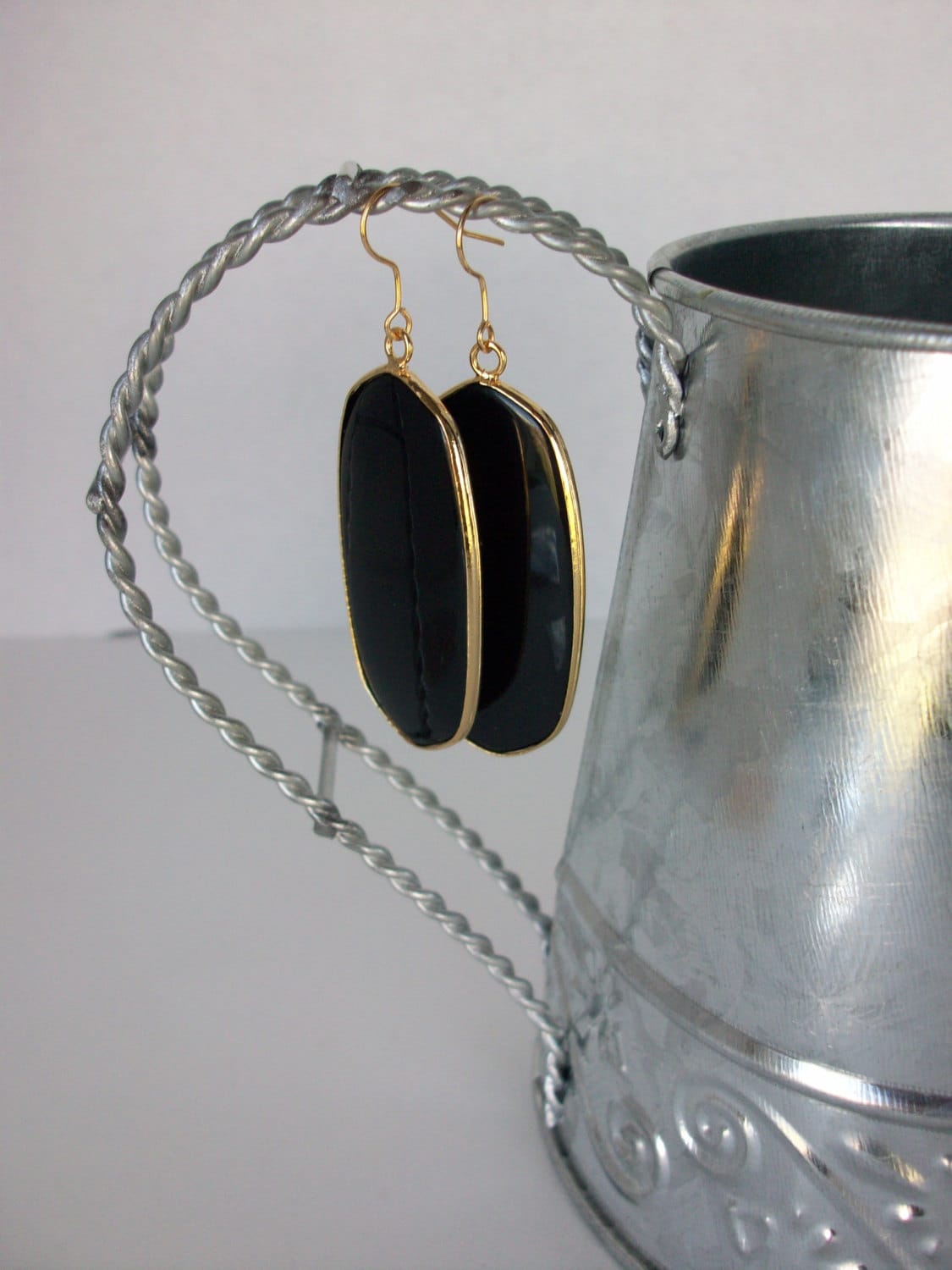 VALERE BLACK ONYX EARTH EARRINGS MULTI