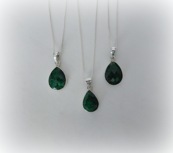 Genuine emerald pendant best sale necklace
