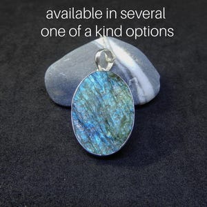 Labradorite Necklace Sterling Silver • Labradorite Necklace • Raw Labradorite Pendant • High Blue Green Flash Labradorite • Great Gift