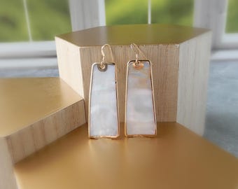 Paire De Boucles D'oreilles Avec Perles - Modèle 114-48/A0-88 - Occasion