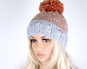 Super Soft Line Beanie Hat: Wool-Acrylic Blend Pompom Knit