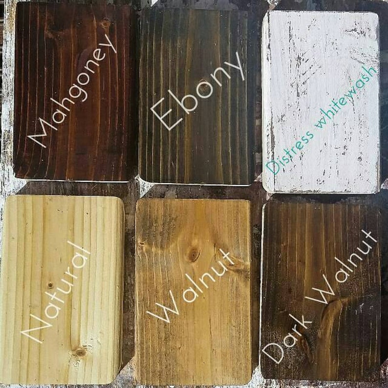 Op de afbeelding: Zes houtstalen gebeitst in verschillende kleuren: mahonie, ebbenhout, verweerd witgewassen, naturel, walnoot en donker walnoot.