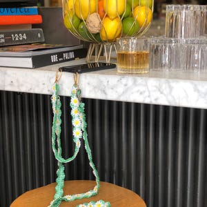Green handmade Phone cord, telefoon koord, phone necklace, telefoon ketting, crossbody phone, phone strap