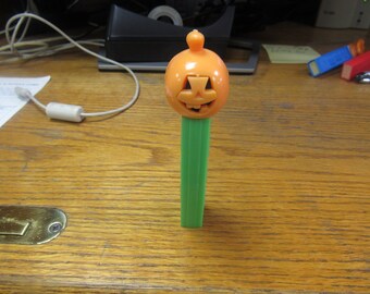 Pez Dispensers 3-410-455 Pumpkin Austria No Feet