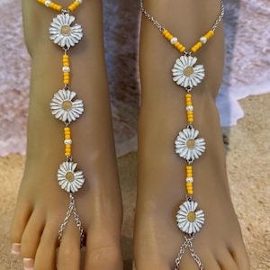 Barefoot Sandals/Flower Barefoot Sandals/Daisy Barefoot Sandals/Beach Jewelry/Festival Jewelry/Toe Ring Anklet/Flower Barefoot Sandals