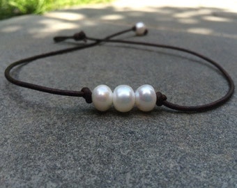 Three Pearl Leather necklace