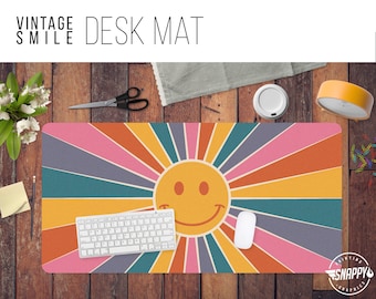 Vintage Smile Desk Mat – Retro Office Decor, Hand Washable