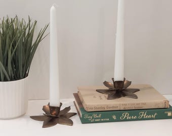 VTG Lovely Brass Lotus Flower Candlesticks Farmhouse to Boho Candle Holders-40's Patina Brass Lotus Flower Taper Candle Holder Shelf Decor