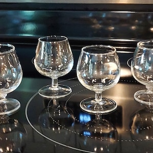 RARE 4 Mid Century Brandy Snifter Glasses in 2 styles with 2 Marked France-2 Small Italian Wine Tasting Glasses & 2 Medium-4 Brandy Snifters