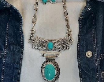 RARE VTG Boho Silvertone Turquoise Choker Statement Necklace With Wire Dangle Earrings-Boho Hippie Tribal Jewelry Set-70's Statement Jewelry