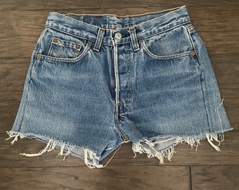 distressed levis