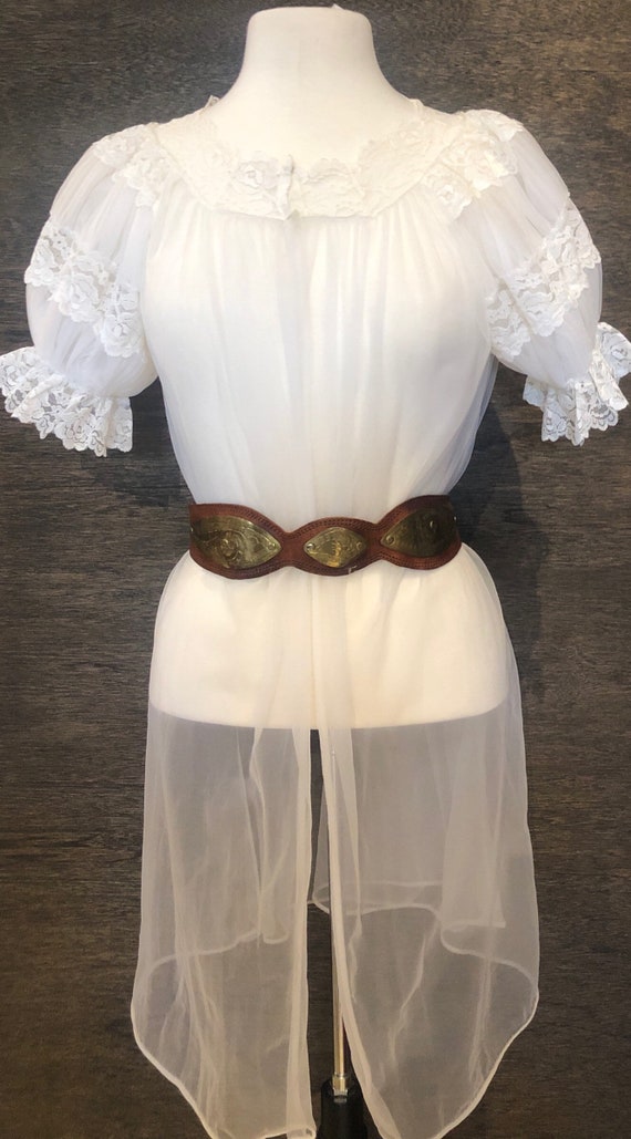 Beautiful Vintage 1970's White Sheer & Lace Linger