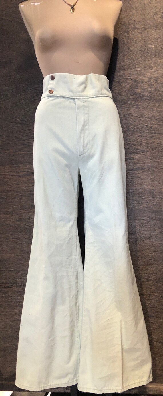 Vintage 1970’s Light Mint Green High Waisted Bellb