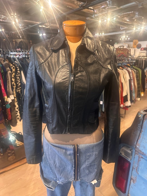 Womens Vintage 1980’s Black Leather Cropped Jacket
