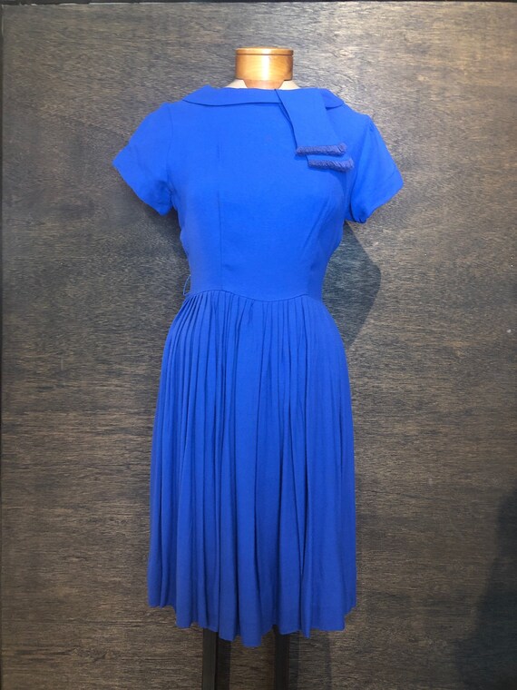 Sweet Vintage 1950s Blue Pleated Dress With Attach