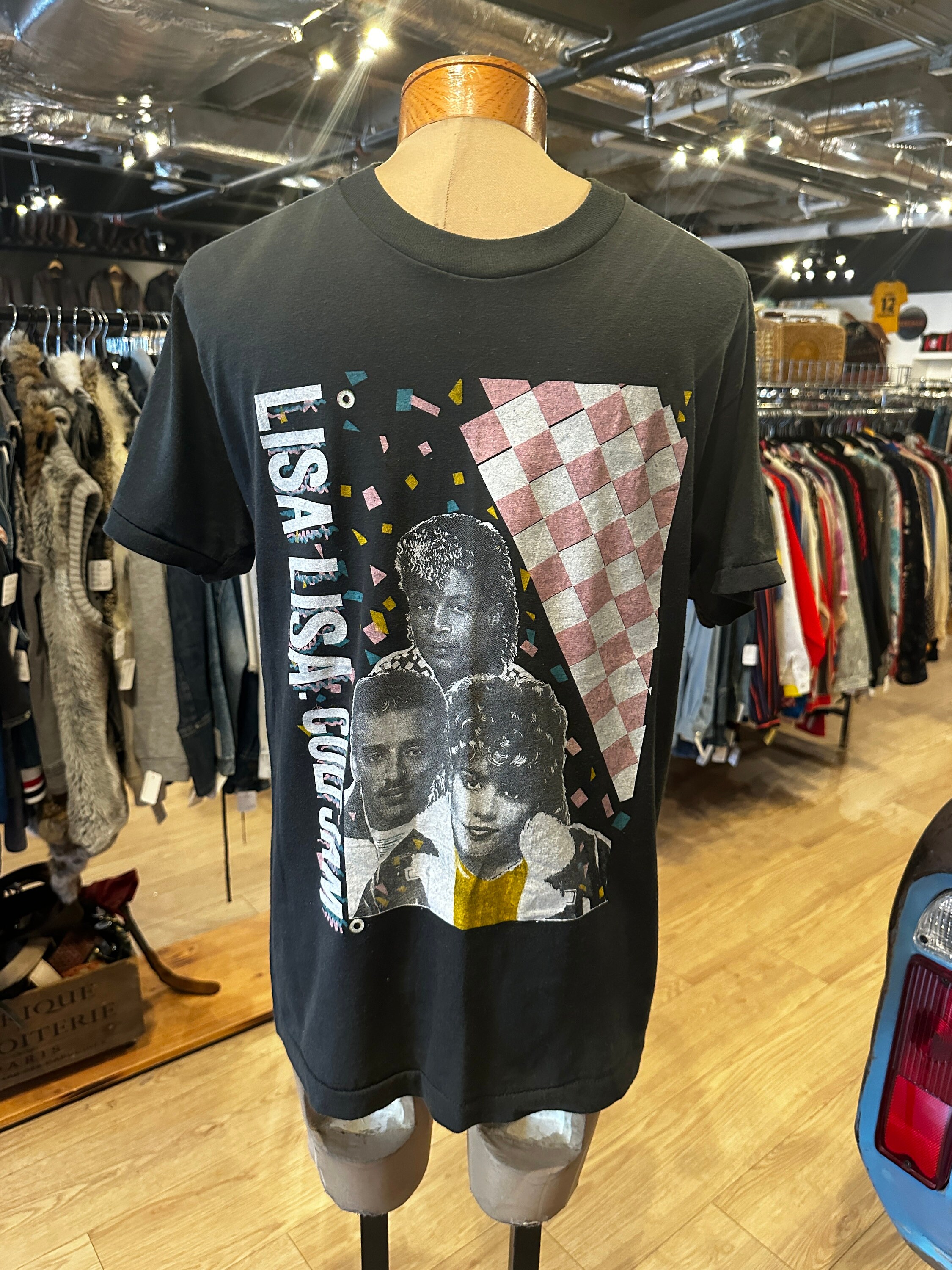 LIZ LISA doll（Tシャツ(半袖/袖なし)）のフリマアイテム一覧