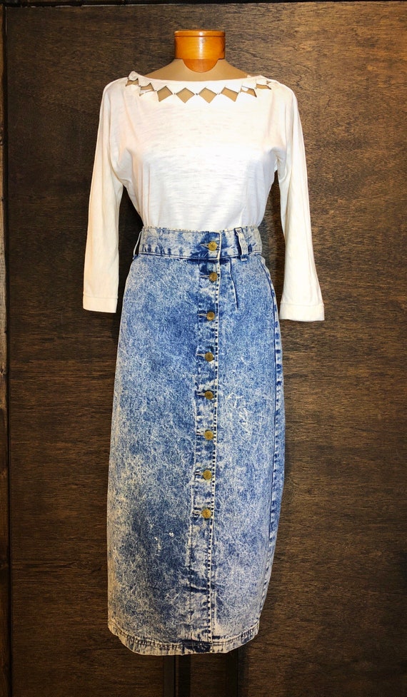 Vintage 1980’s High Waisted Acid Wash Denim Skirt