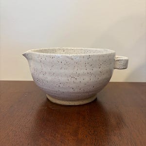 Speckled White Mixing Bowl with Handle
